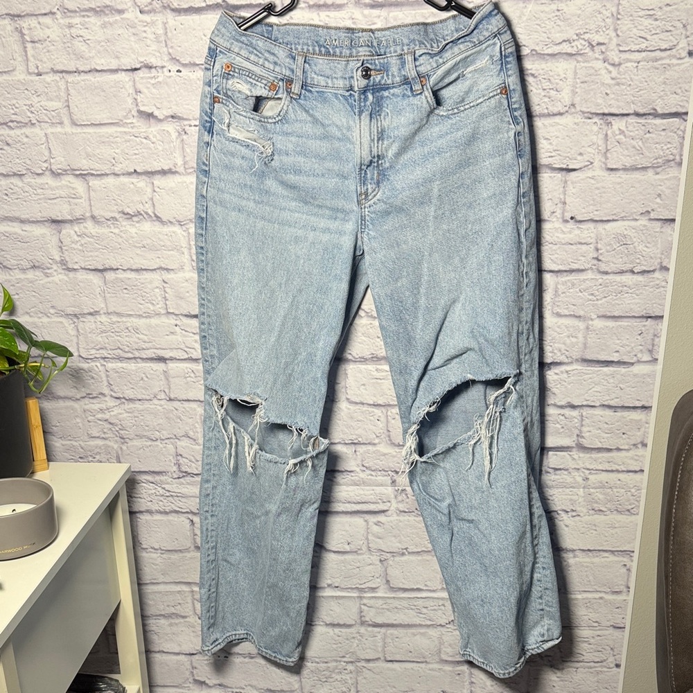 American Eagle Outfitters Light Blue Straight Leg Jeans